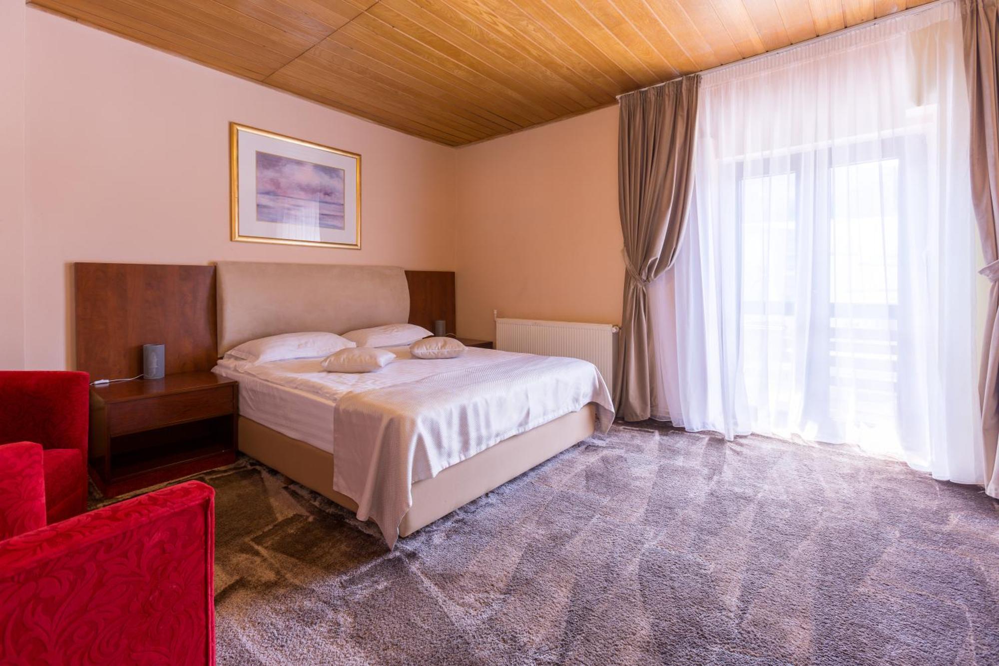 Vila Pinul Si Mesteacanul Poiana Brasov Exterior foto